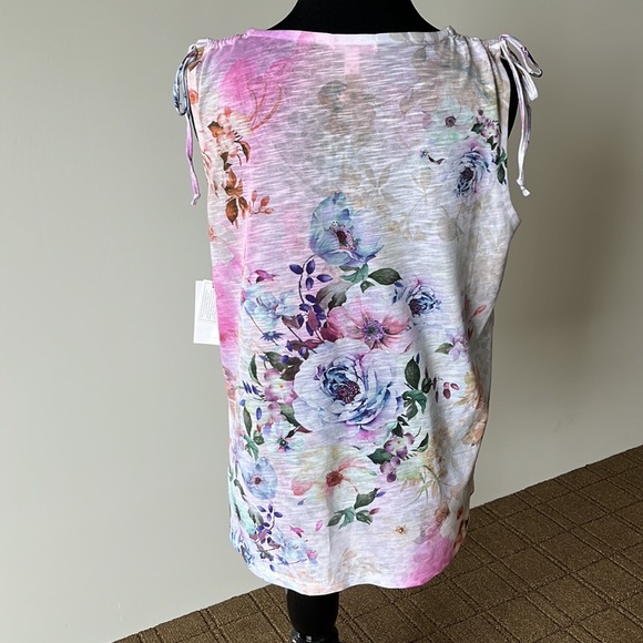 Concepts Crystal Embellished Floral Shirt - Picture 5 of 13